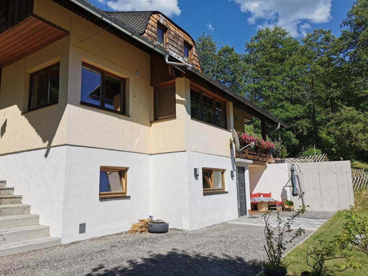 Ferienwohnung Stoablick - barrierefrei mit Bergblick Bad Goisern am Hallstättersee Exterior foto